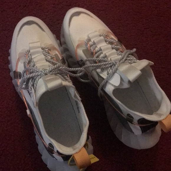 These are European runners I ordered but wrong size